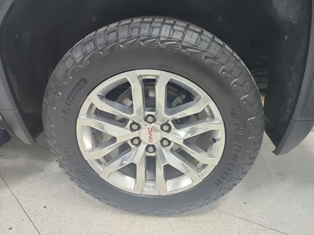 Used 2019 Gray GMC SLT image 57