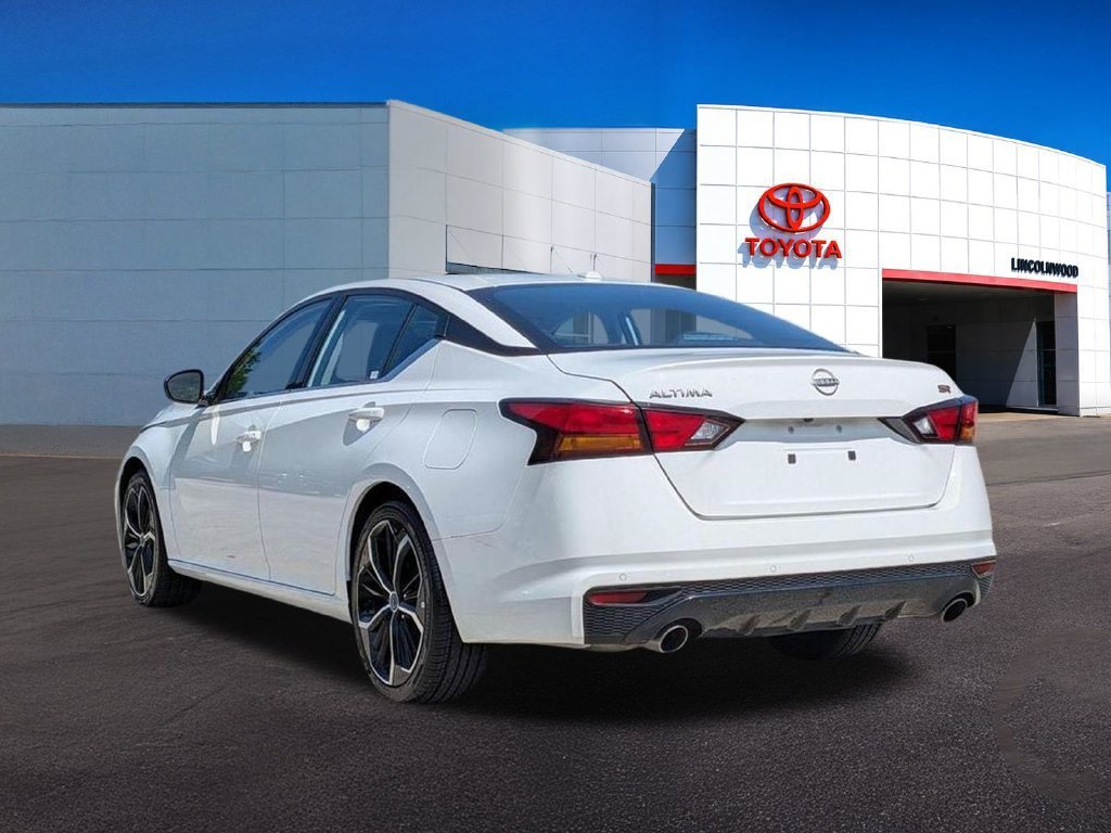 Used 2024 White Nissan 2.5 SR image 10