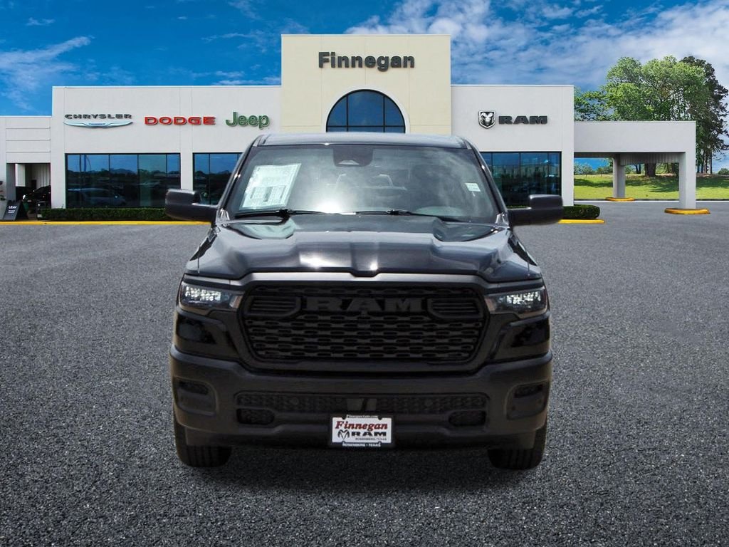 New 2026 Diamond Black Crystal Pearl-Coat Exterior Paint RAM Tradesman image 2