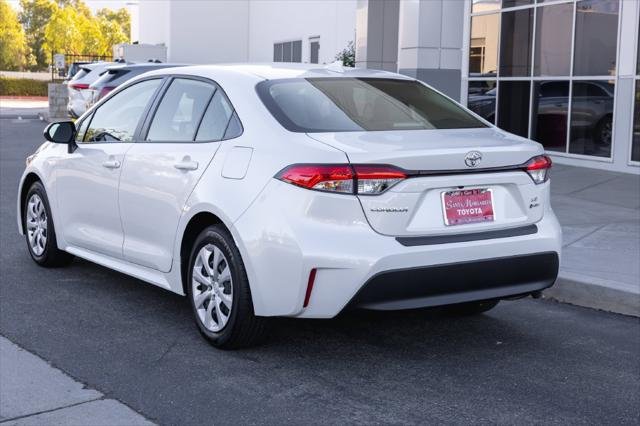 Certified Used 2026 WIND CHILL PEARL Toyota  image 7
