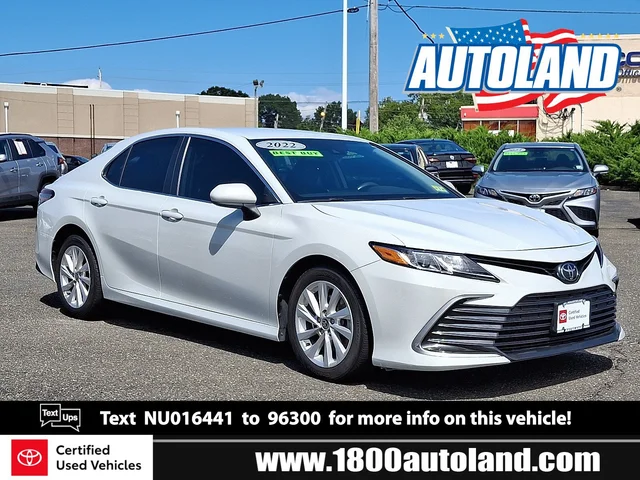 2022 Toyota Camry LE