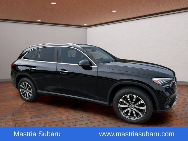 Used 2024 White Mercedes-Benz GLC 300 image 35