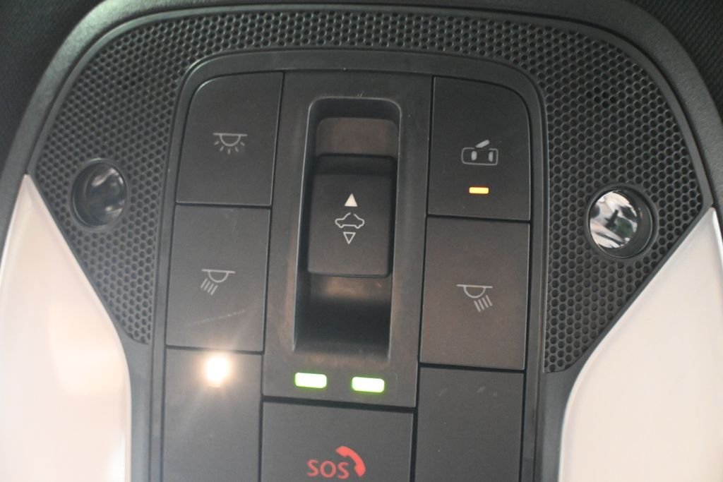 Certified Used 2023 Black INFINITI LUXE image 25