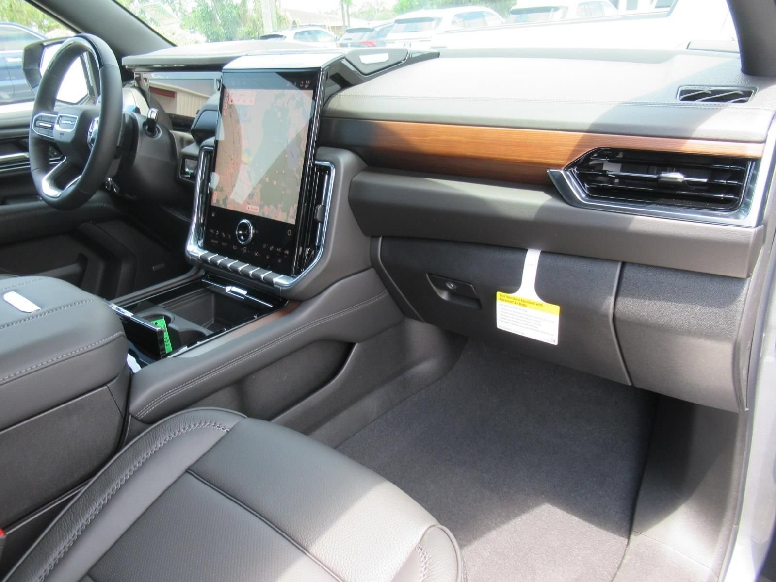 2026 GMC Yukon Denali - Photo 11