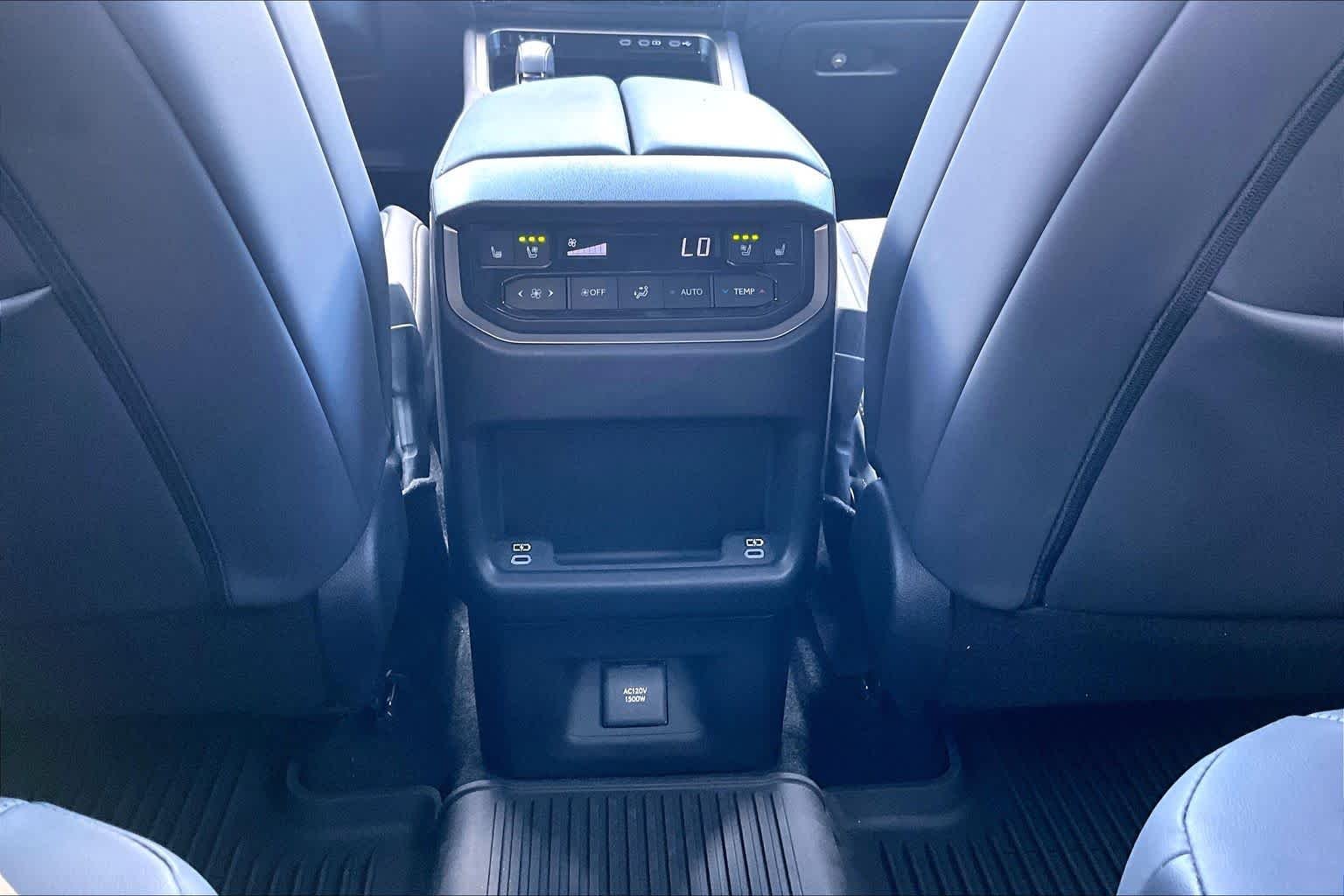 Used 2024 Incognito Lexus F SPORT Premium image 34