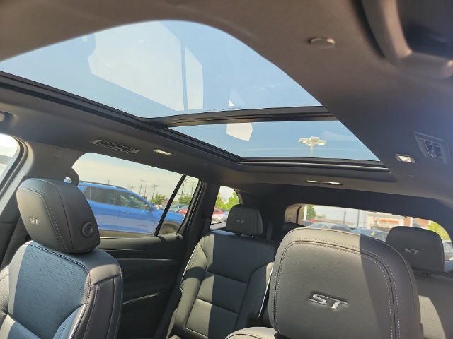 2026 Buick Enclave Sport Touring - Photo 19