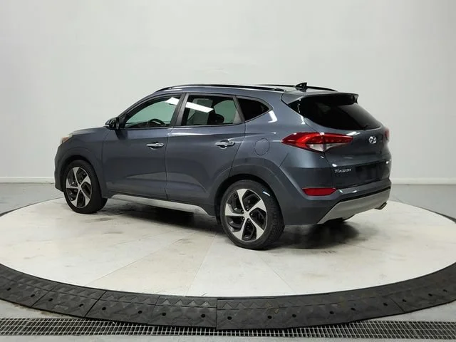 Used 2018 Coliseum Gray Hyundai Limited image 6