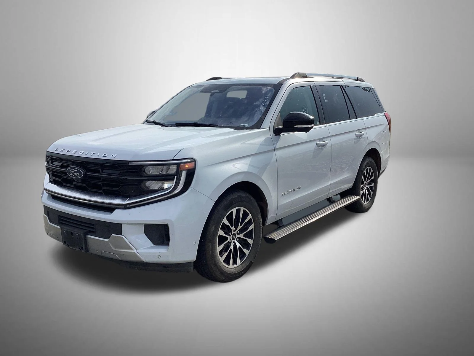 Used 2025 Silver Ford Platinum image 1