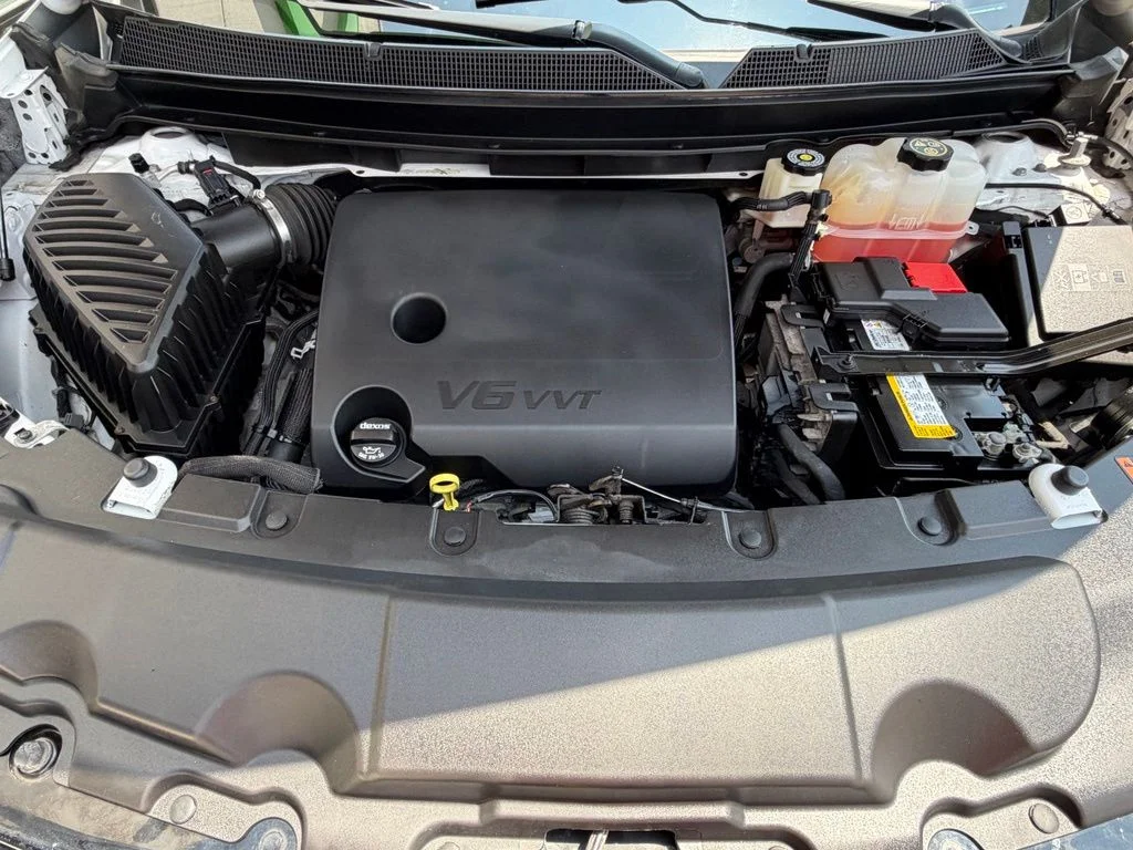 Used 2022 White Chevrolet High Country image 7