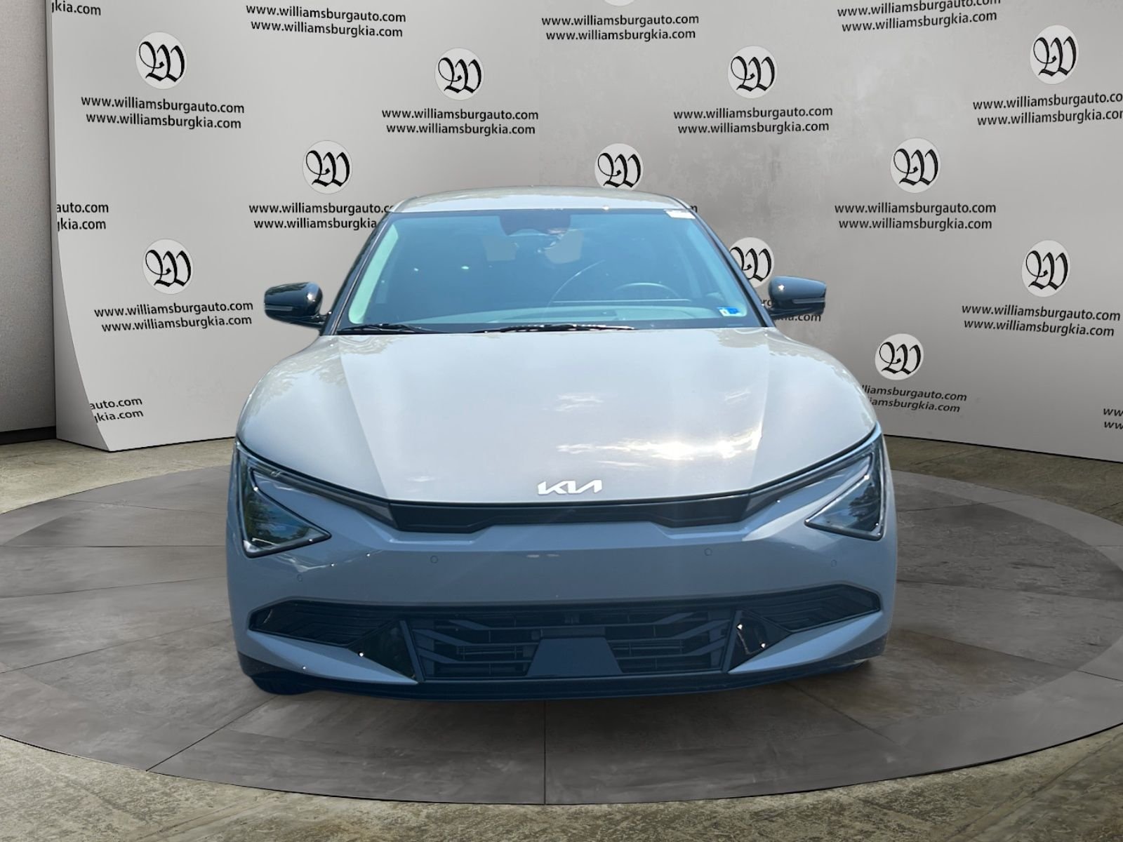 New 2026 Wolf Gray Kia WIND image 8