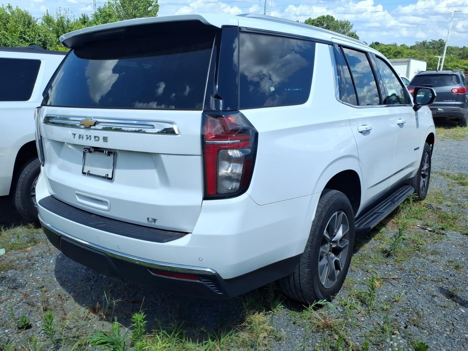 Used 2023 Summit White Chevrolet LT image 8