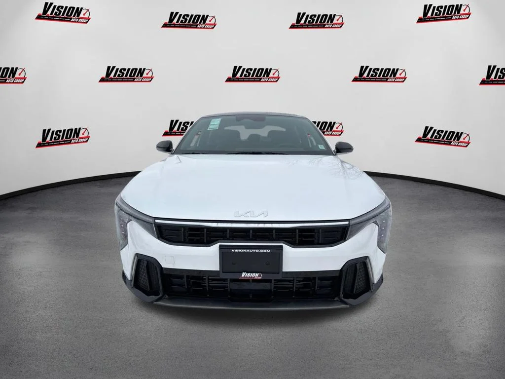 New 2025 White Kia GT-Line Turbo image 2
