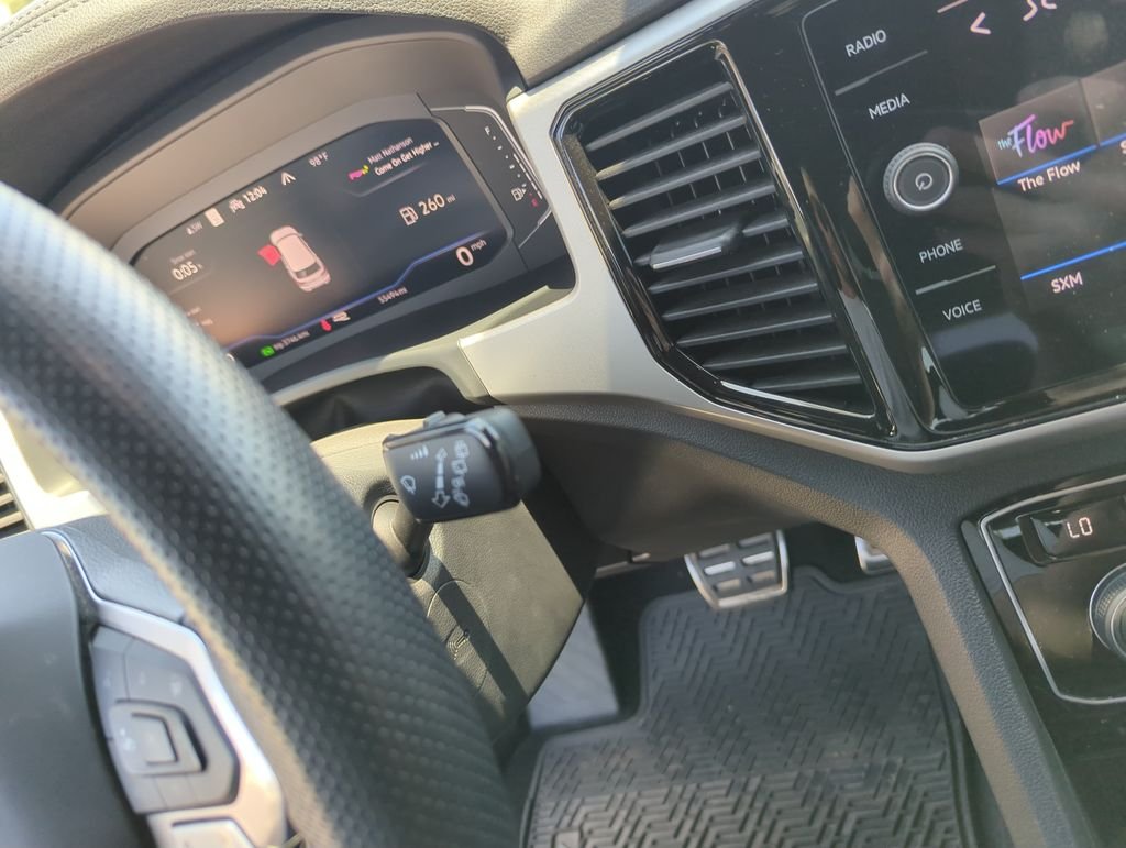 Used 2023 Gray Volkswagen 3.6L V6 SEL R-Line image 24
