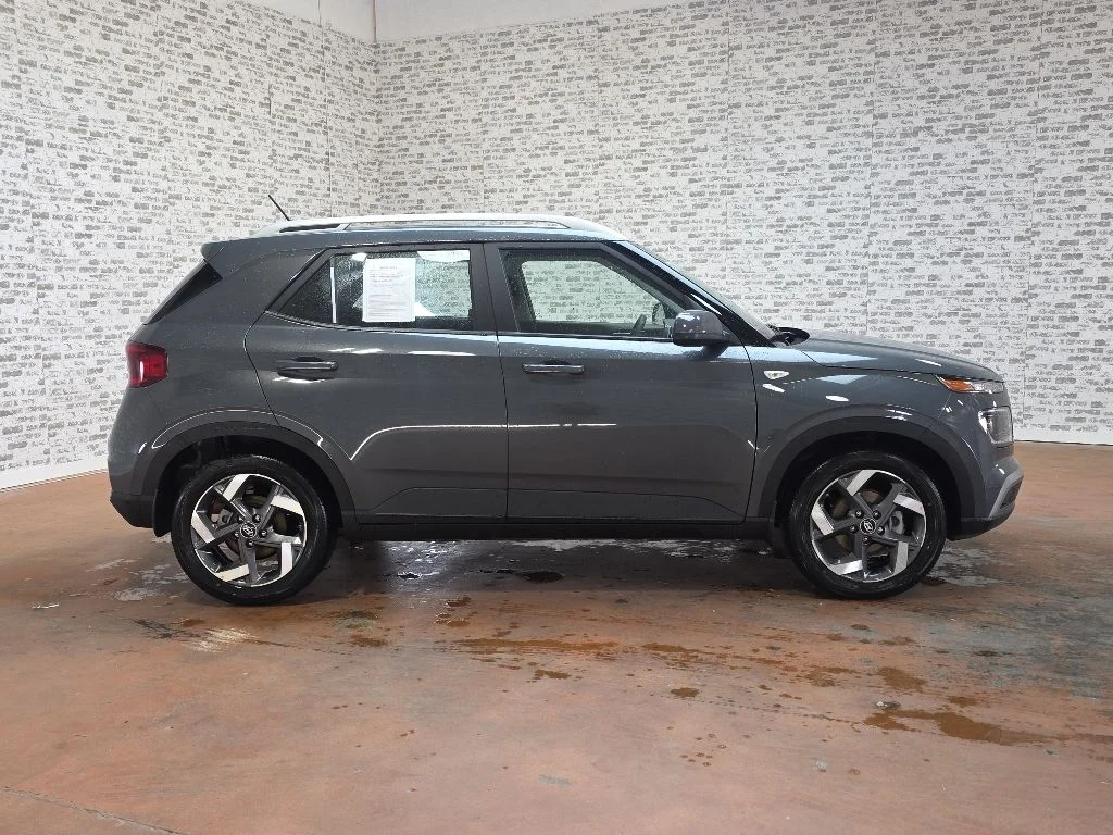 Used 2026 Ecotronic Gray Hyundai SEL image 6