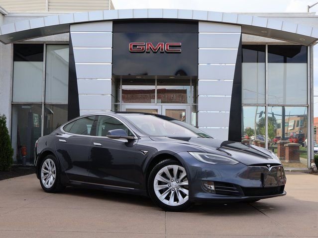2018 Tesla Model S 75D's photo