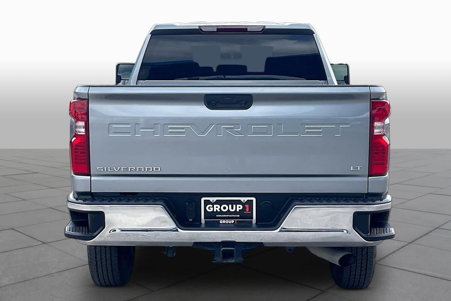 Used 2025 Sterling Gray Metallic Chevrolet LT image 5