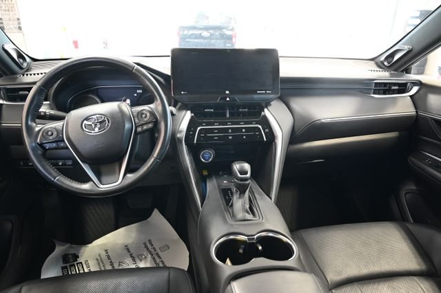 2021 Toyota Venza XLE - Photo 14