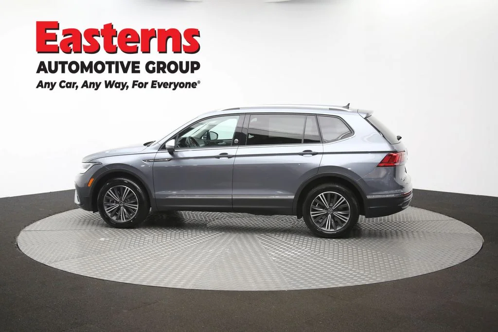 Used 2024 Gray Volkswagen 2.0T Wolfsburg Edition image 58