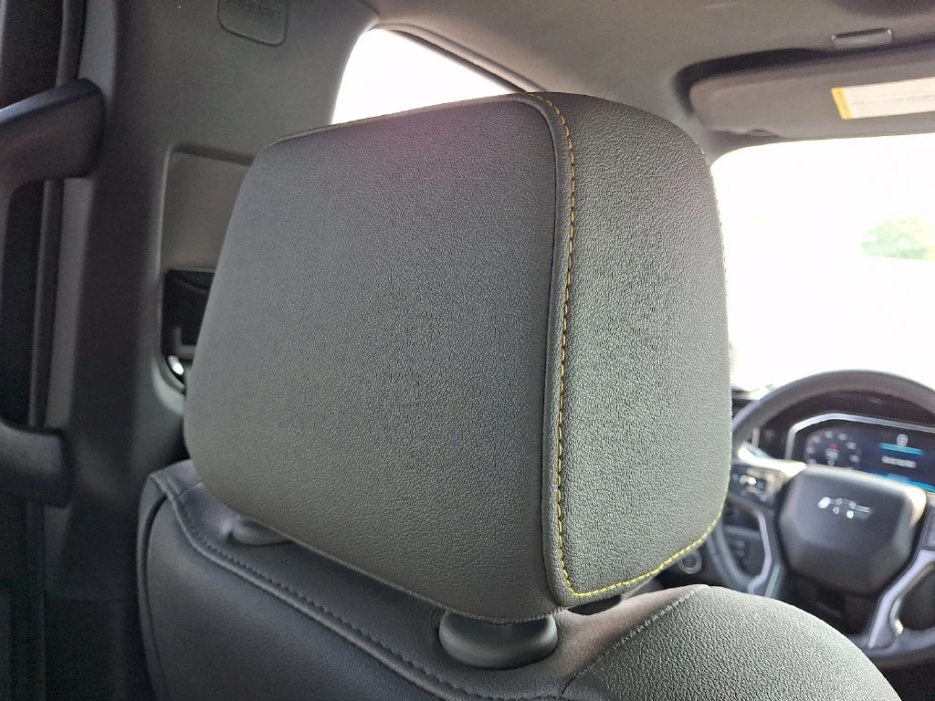 Used 2025 White Chevrolet ZR2 image 14