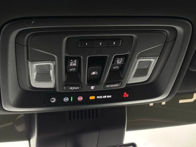New 2026 Summit White GMC AT4 image 30