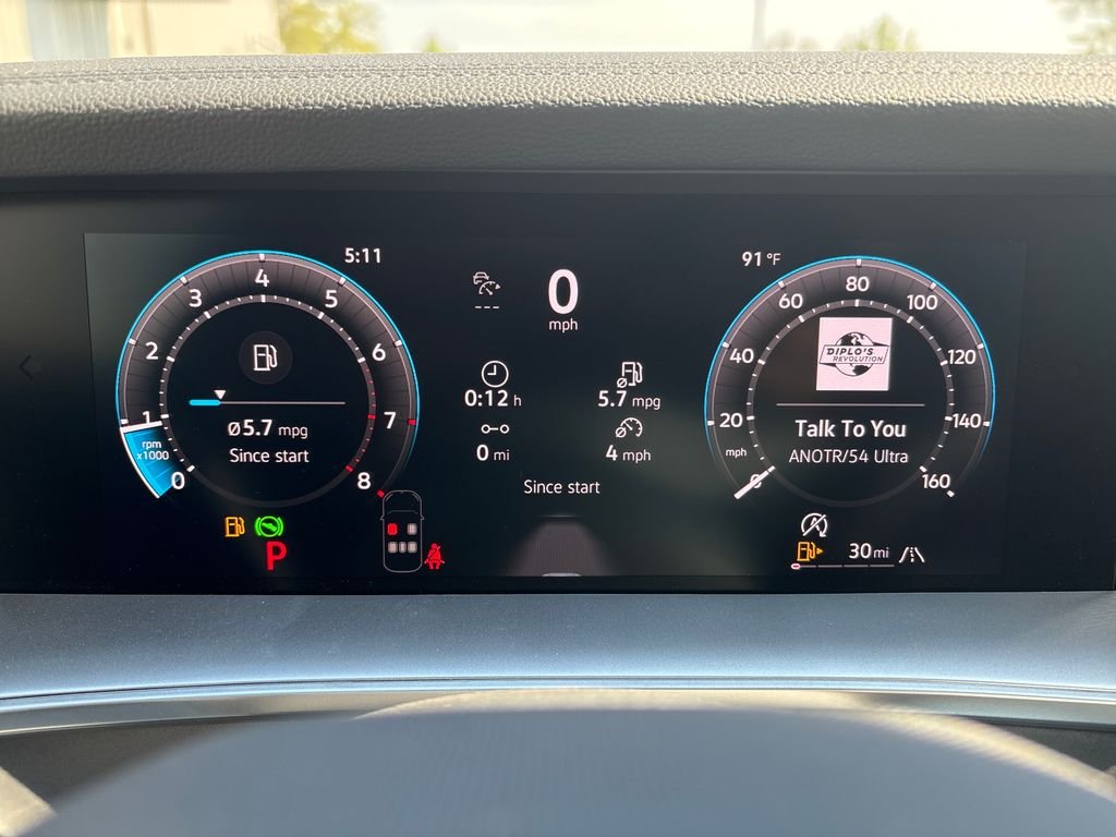 New 2026 White/off-white Volkswagen 2.0T SE R-Line Black image 13