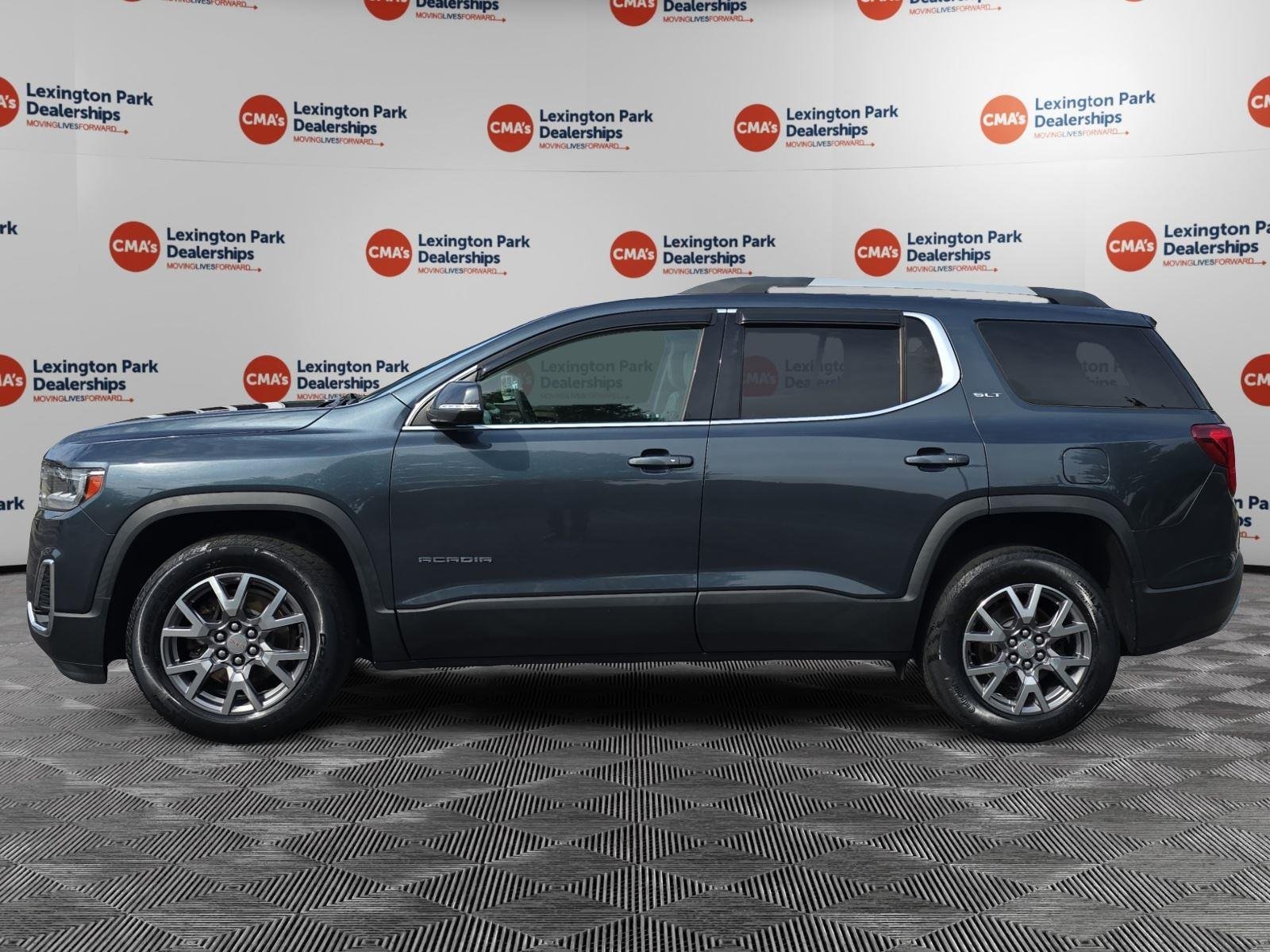 Used 2020 Dark Sky Metallic GMC SLT image 4