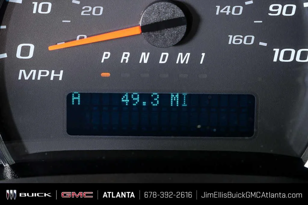 New 2025 Summit White GMC Work Van image 8