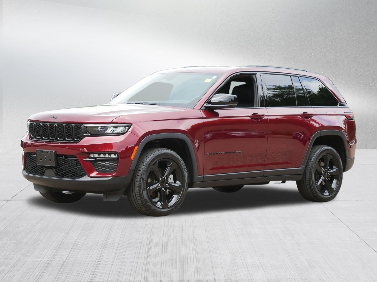 Used 2024 Velvet Red Pearlcoat Jeep Limited image 3
