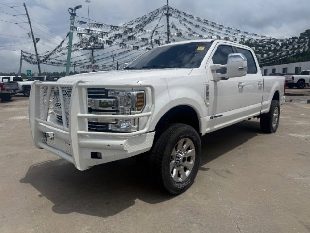 2018 Ford F-250 Lariat 4x4 Crew Cab 8' Box's photo
