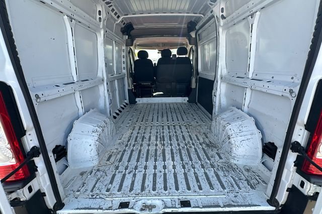 Used 2020 White Ram Base image 12
