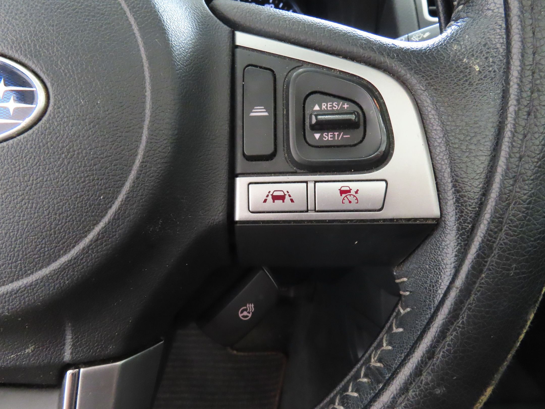 Used 2017 White Subaru 2.5i Touring image 14