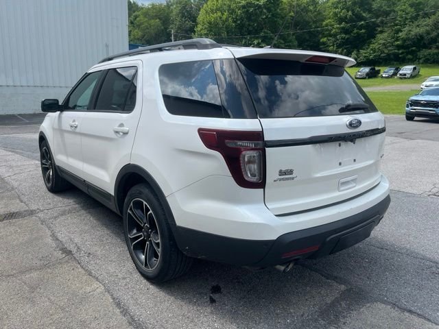 Used 2015 White Ford Sport image 8