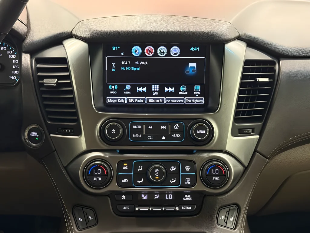 Used 2018 White Chevrolet LT image 19
