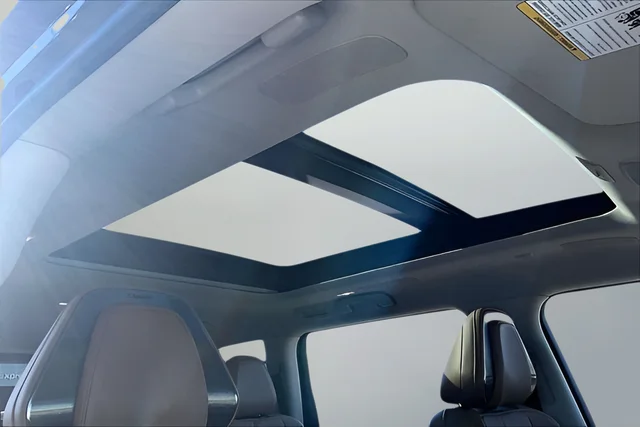 Used 2025 Blue INFINITI SENSORY image 26