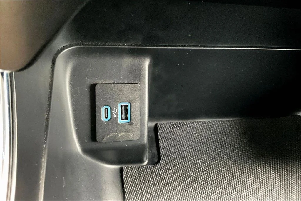 Certified Used 2023 White Ford XLT image 17