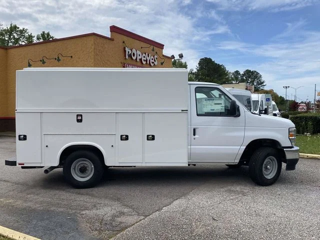 New 2026 White Ford Base image 2
