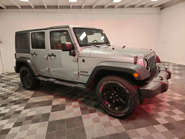 Used 2014 Gray Jeep Unlimited Sport image 21