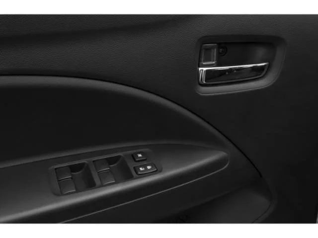 Used 2015  Mitsubishi DE image 18