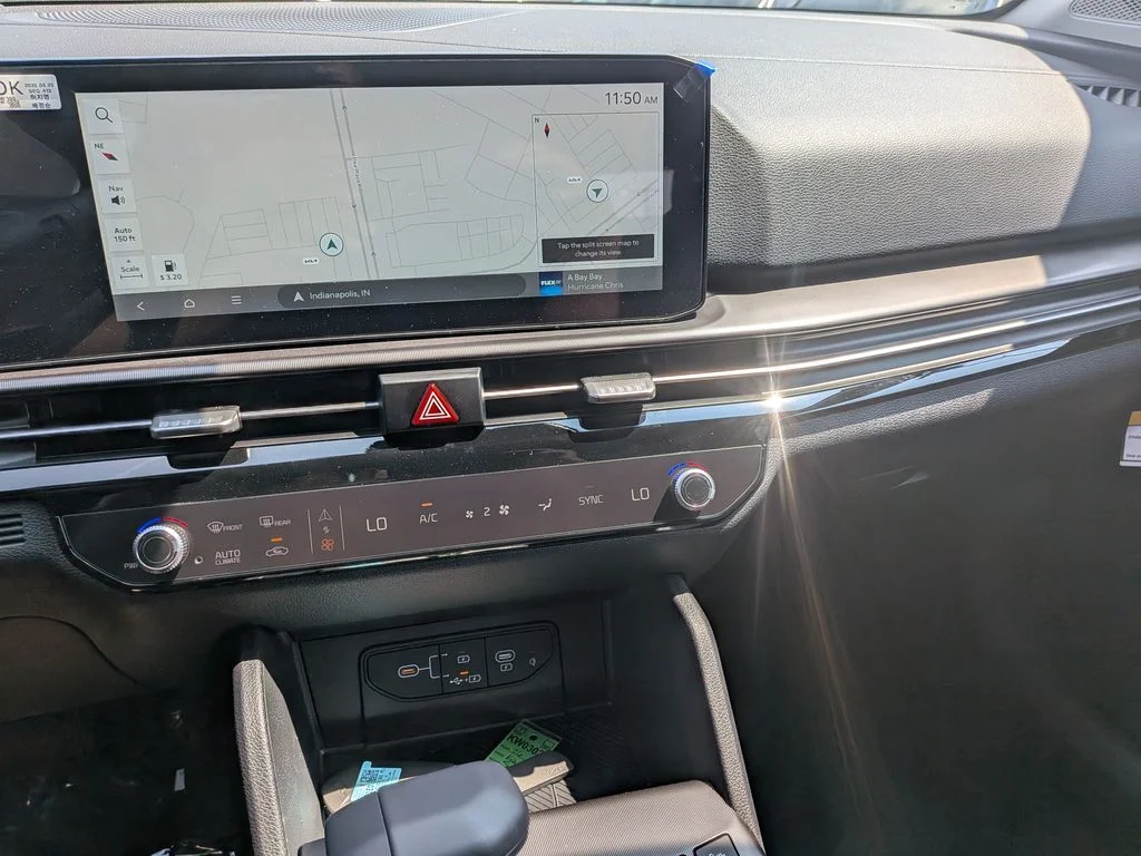 2026 Kia Sportage SX - Photo 18