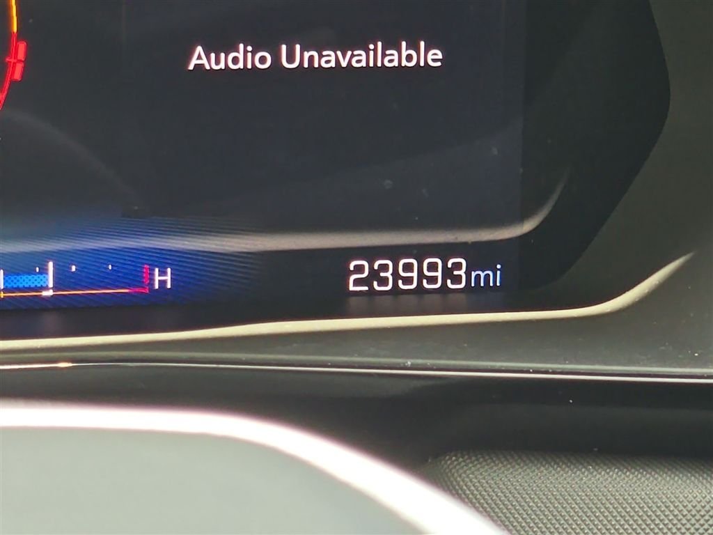 Used 2025 Black Chevrolet Z71 image 21