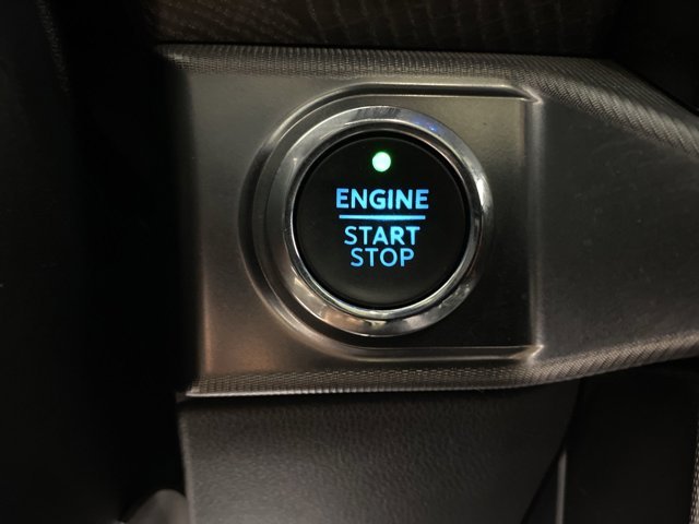 Used 2023 White Ford Platinum image 16