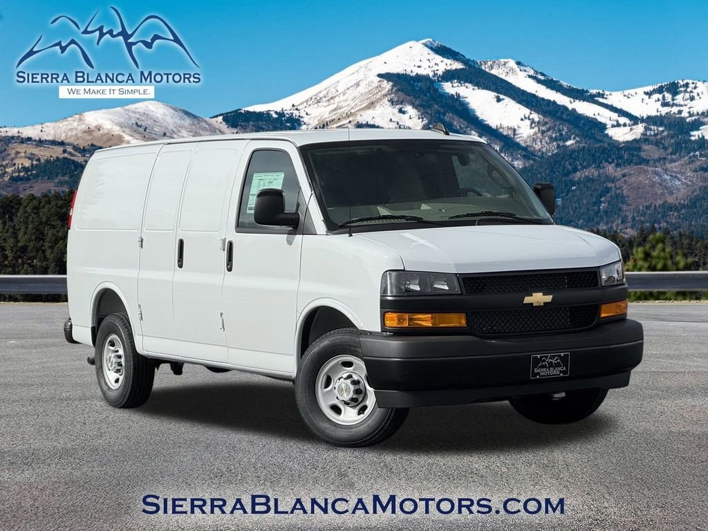 2025 Chevrolet Express 2500 Work Van HD's photo