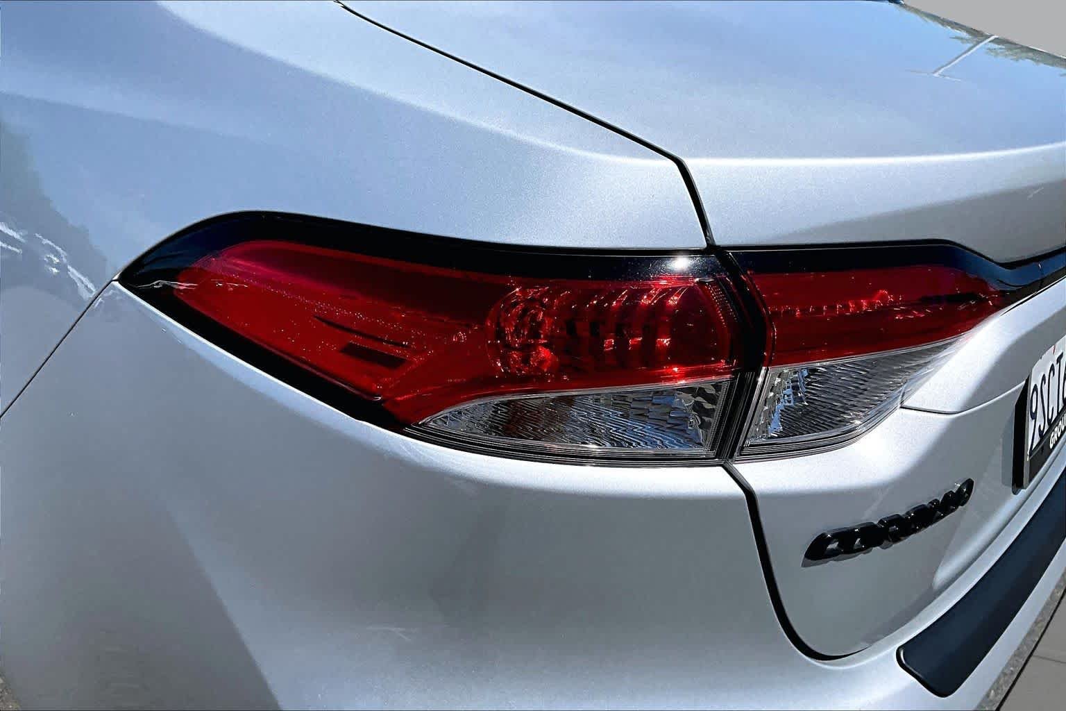 Used 2025 Classic Silver Metallic Toyota LE image 28