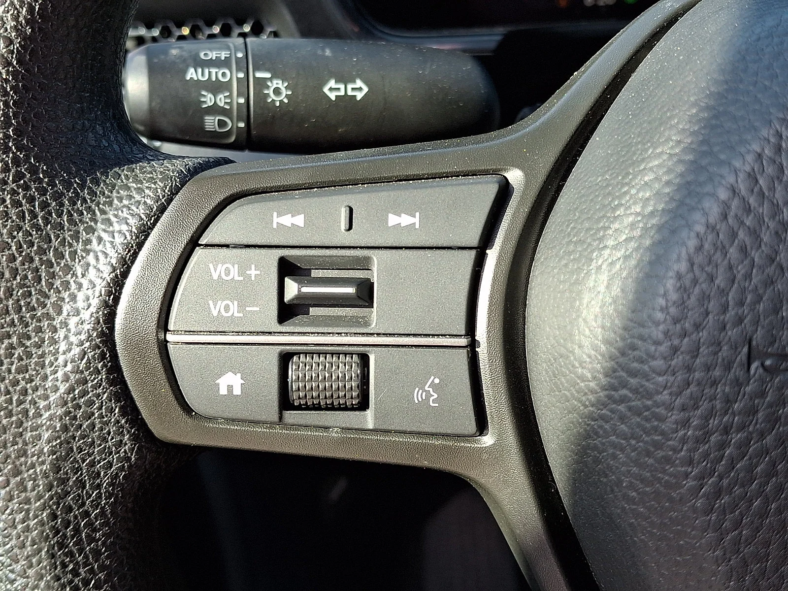 Used 2026 Crystal Black Pearl Honda EX image 21