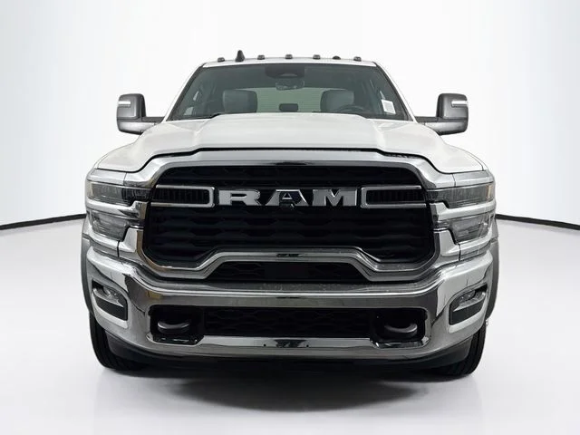New 2026 Bright White Clear-Coat Exterior Paint RAM TRADESMAN image 2