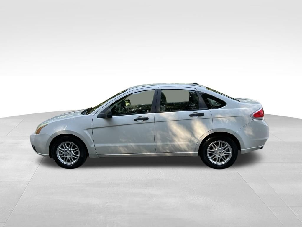 Used 2009 Ford Focus SE with VIN 1FAHP35N59W108182 for sale in Newport News, VA