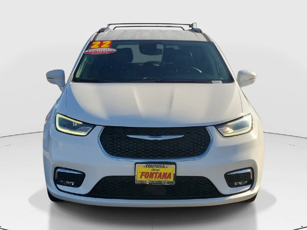 Certified Used 2022 White Chrysler Touring L image 9