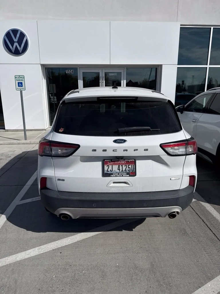 Used 2020 Oxford White Ford SE image 6