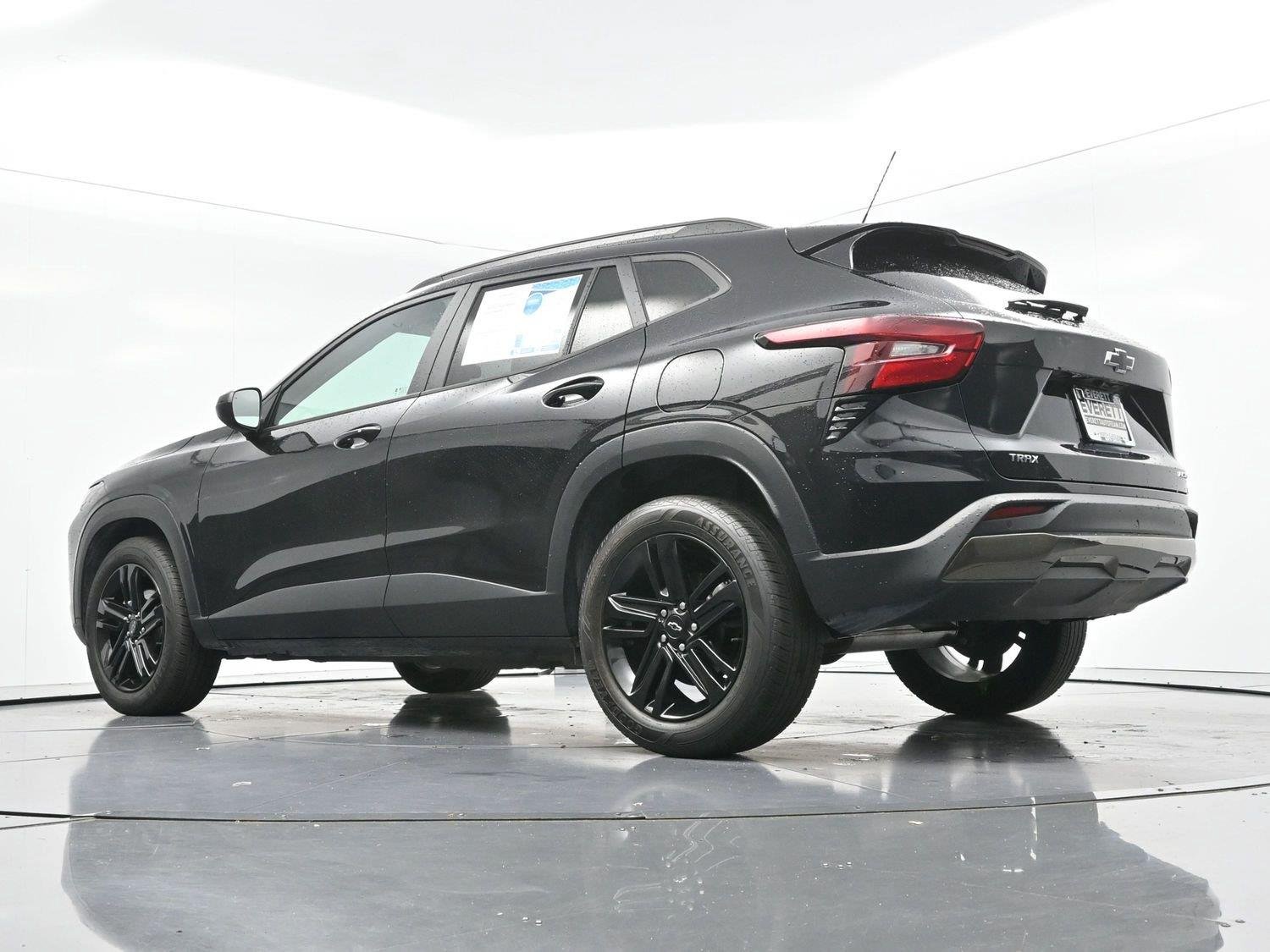 Used 2025 Mosaic Black Metallic Chevrolet ACTIV image 44