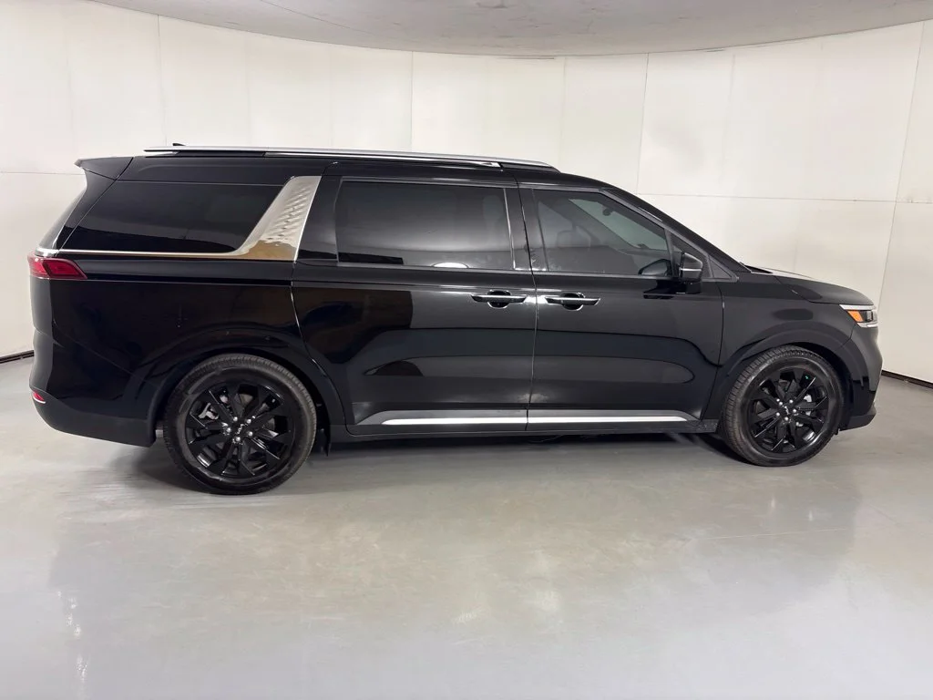 Used 2024 Black Kia SX Prestige image 9
